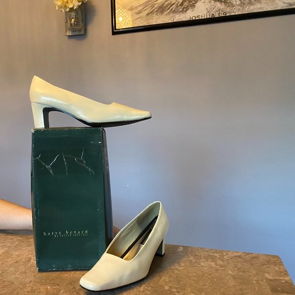 Harve Benard Shoes - Harve Bernard Vintage Square Toe Heels Winter White 10W